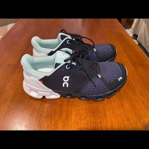 On clouds worn a handful of times but in perfect condition!